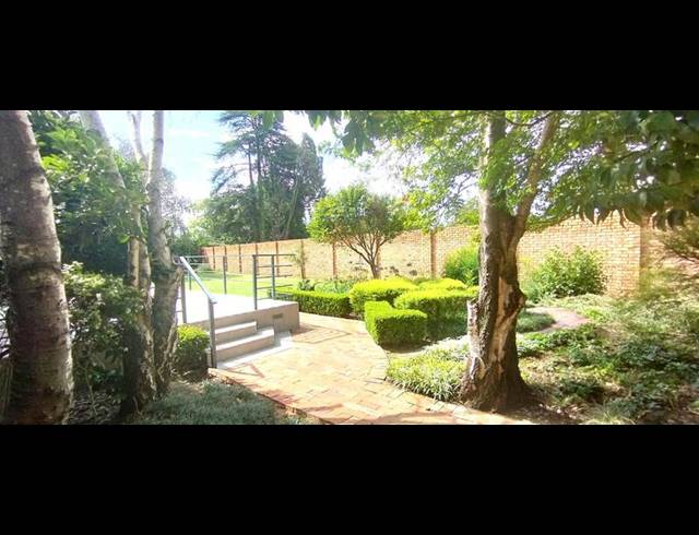 4 BEDROOM HOUSE FOR SALE IN LAKEFIELD